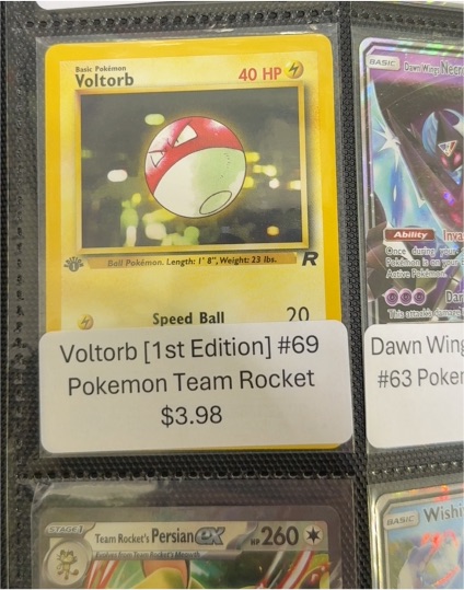 2000 Pokémon Team Rocket 1st Edition #69 Voltorb — front