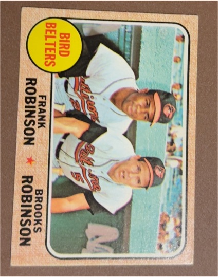 1968 Topps #530 Bird Belters Frank Robinson / Brooks Robinson — front