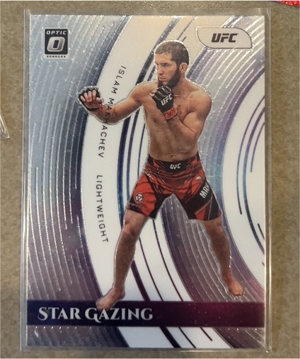 2022 Panini Donruss Optic UFC #16 Islam Makhachev Star Gazing — front