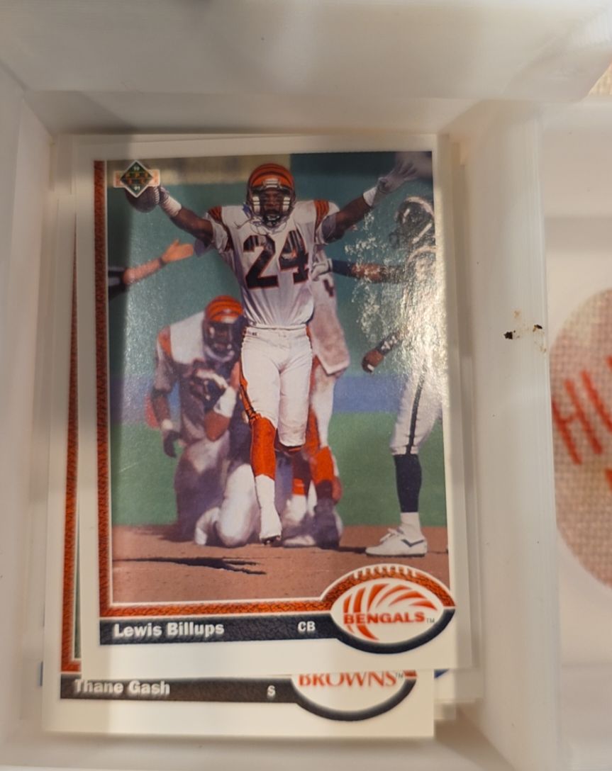 1991 Upper Deck #368 Lewis Billups — front