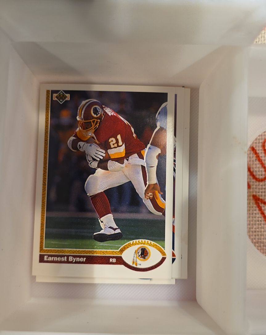 1991 Upper Deck #104 Earnest Byner — front