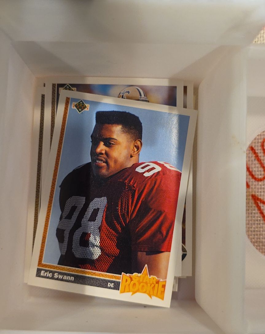 1991 Upper Deck #15 Eric Swann Rookie — front