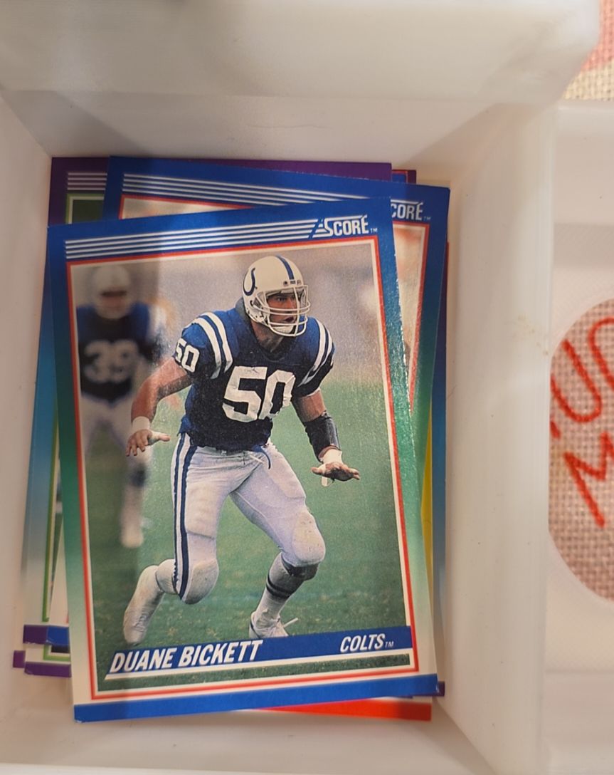 1990 Score #23 Duane Bickett — front