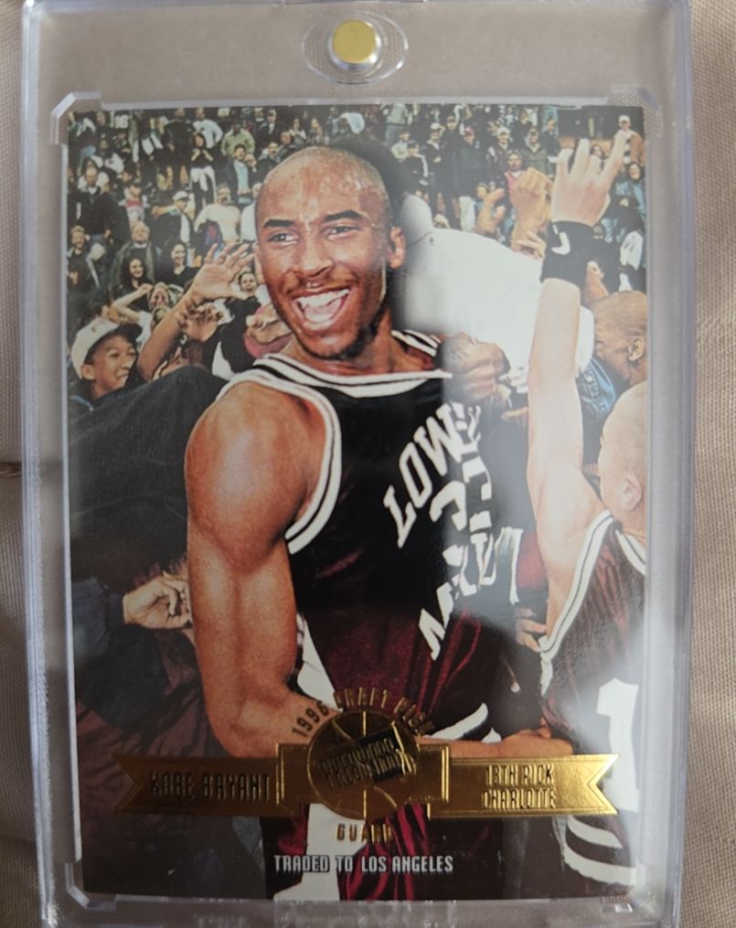 1996 Press Pass #13 Kobe Bryant — front