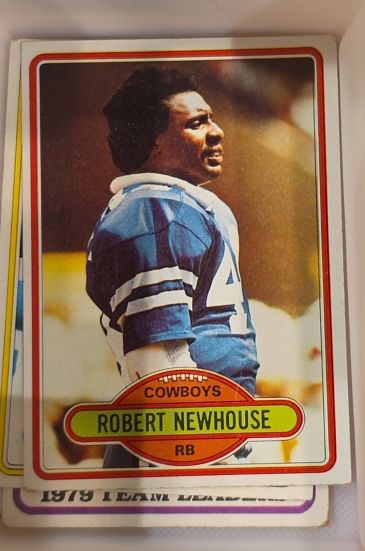 1980 Topps #413 Robert Newhouse — front