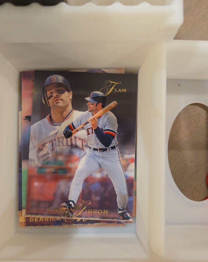 1993 Fleer Flair #203 Kirk Gibson — front