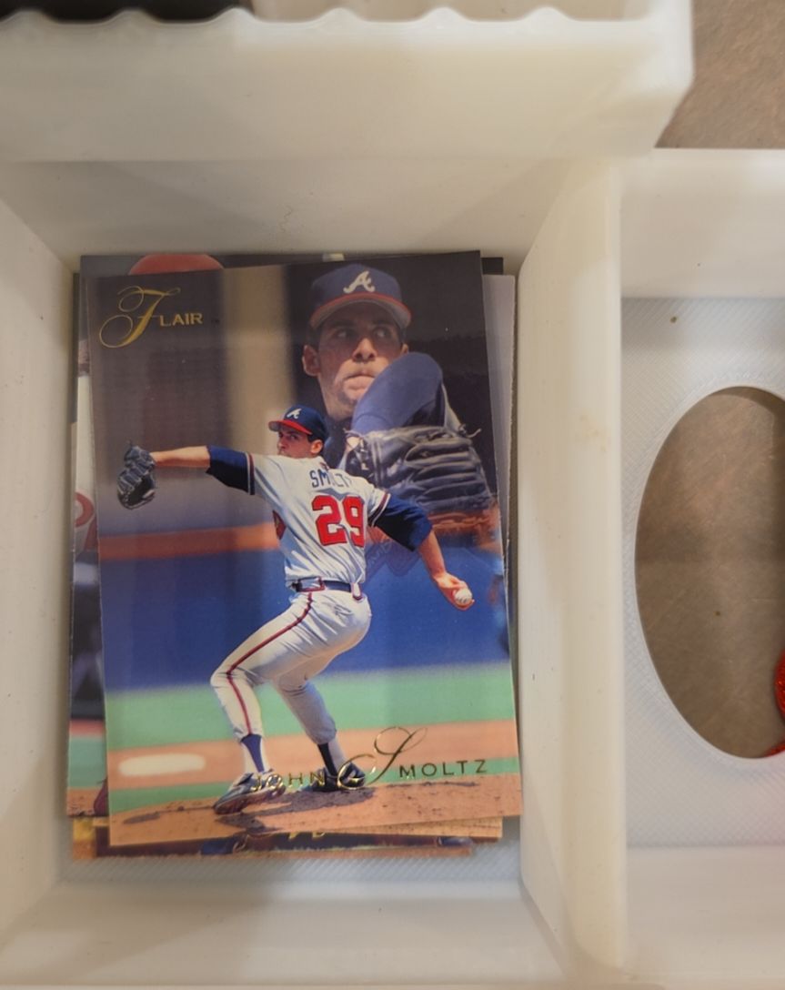 1993 Flair #11 John Smoltz — front