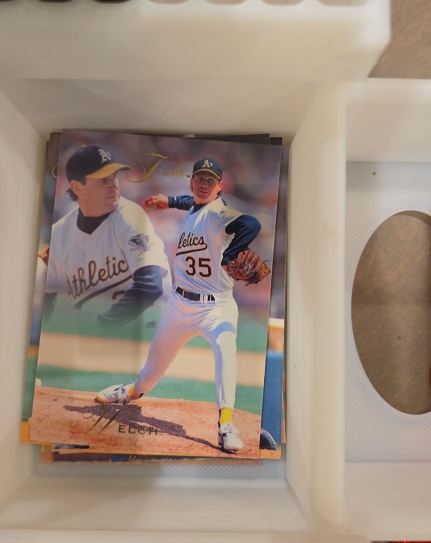 1993 Flair #264 Bob Welch — front
