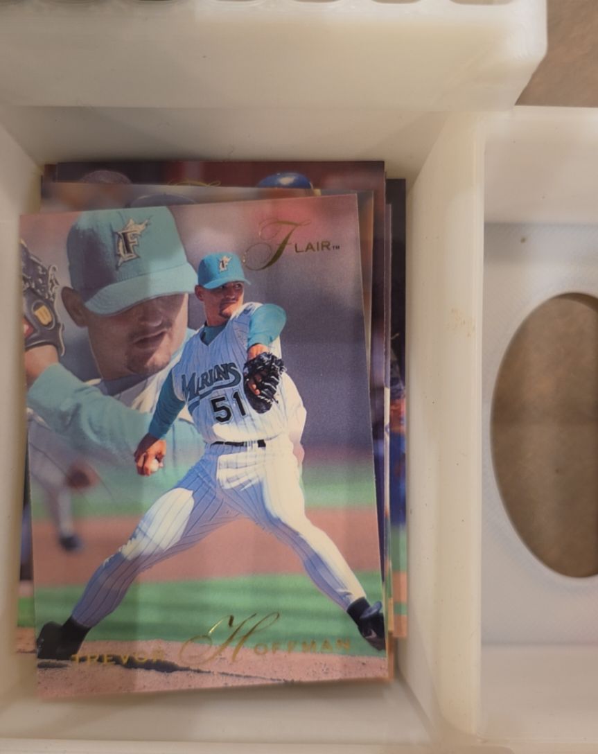 1993 Flair #135 Trevor Hoffman — front