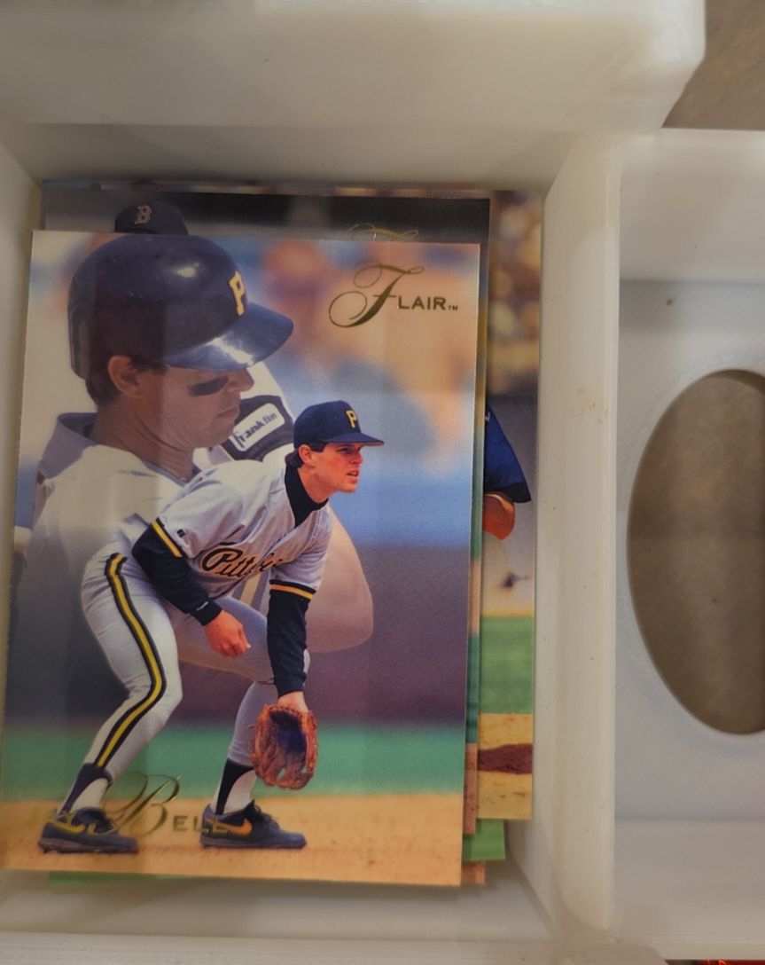1993 Fleer Flair #110 Jay Bell — front