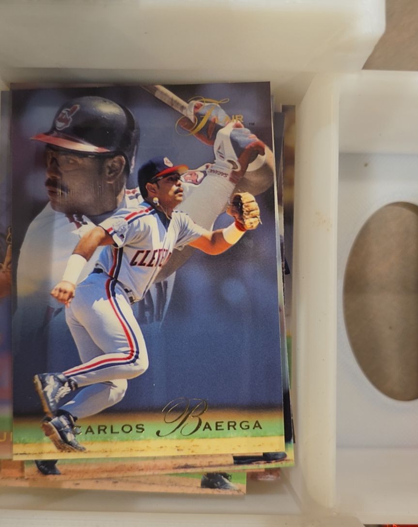 1993 Flair Fleer Baseball #191 Carlos Baerga — front