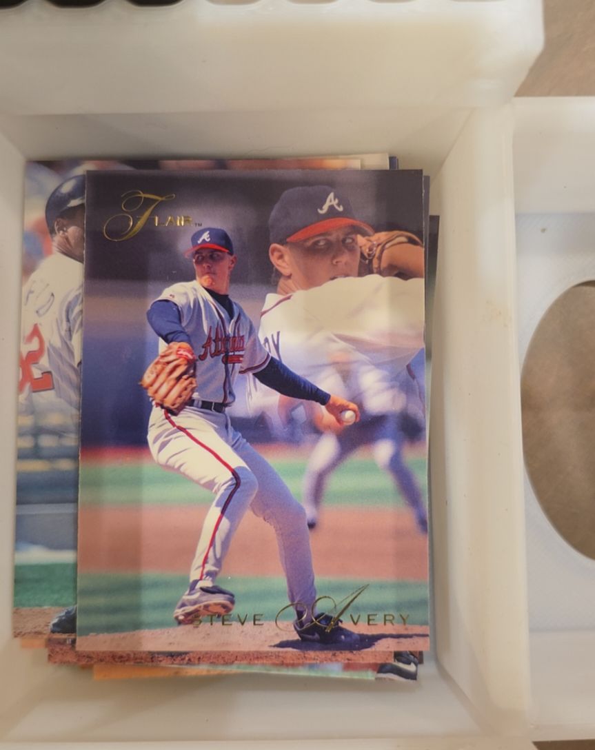 1993 Fleer Flair #? Steve Avery — front