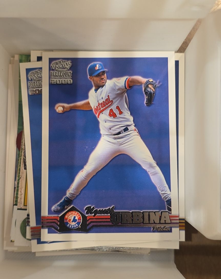 2000 Topps #404 Ugueth Urbina — front