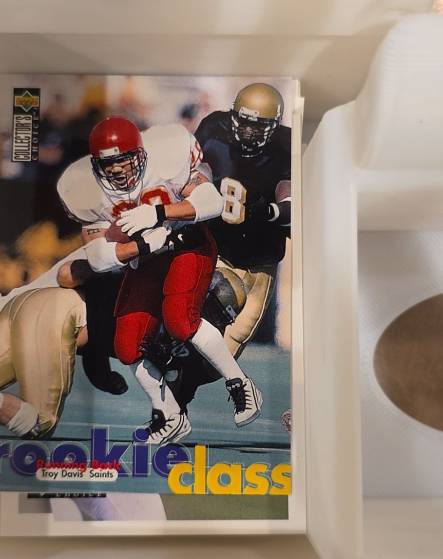 1997 Upper Deck Collector's Choice Rookie Class #RC Troy Davis — front