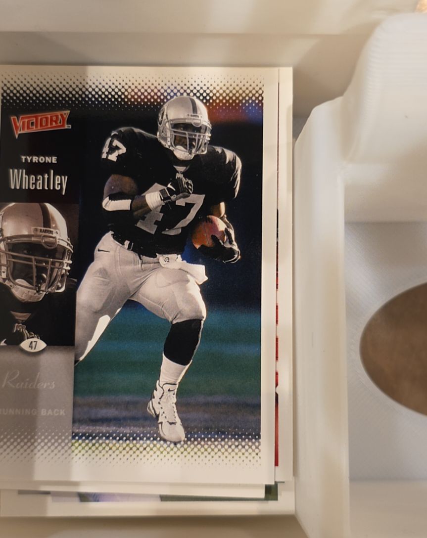 2000 Upper Deck Victory #47 Tyrone Wheatley — front
