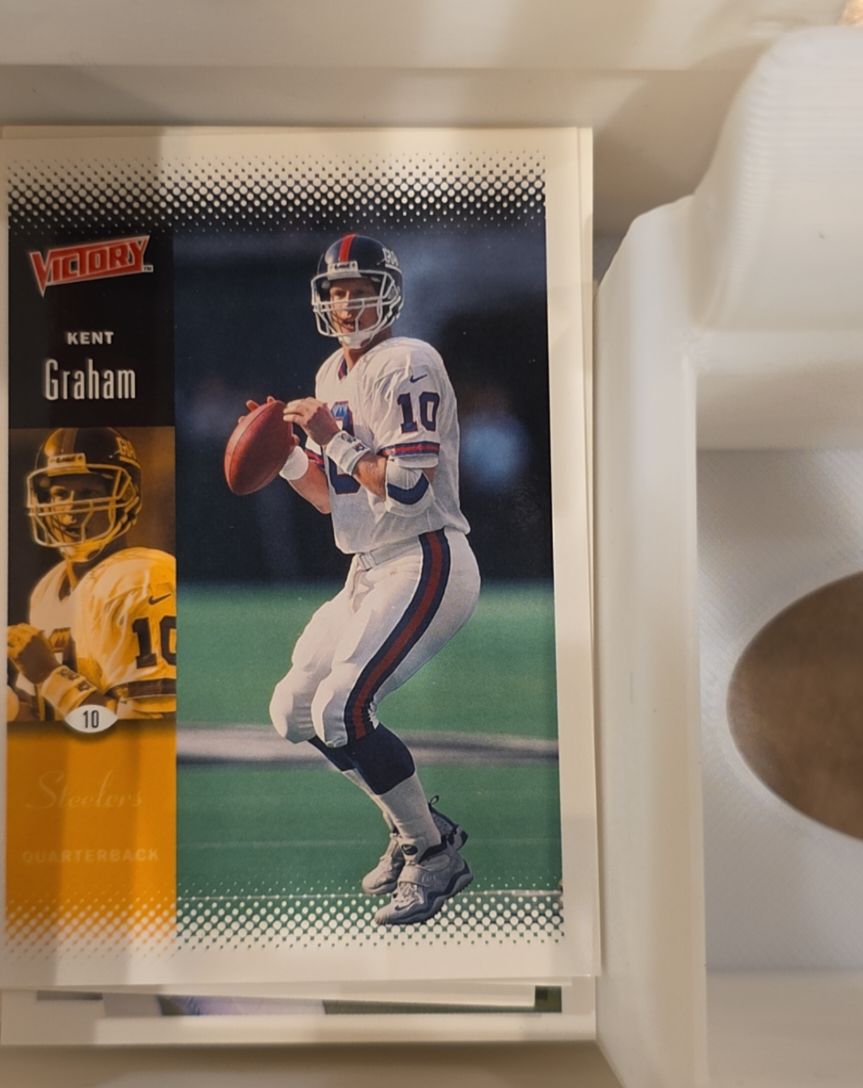 2000 Upper Deck Victory #141 Kent Graham — front
