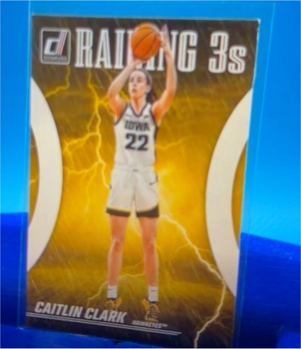 2024 Panini Donruss Caitlin Clark Collection Raining 3s #R1 Caitlin Clark — front