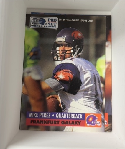 1991 Pro Set #10 Mike Perez — front