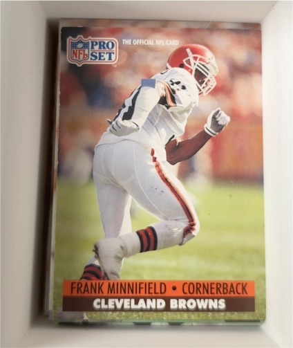 1991 Pro Set #124 Frank Minnifield — front