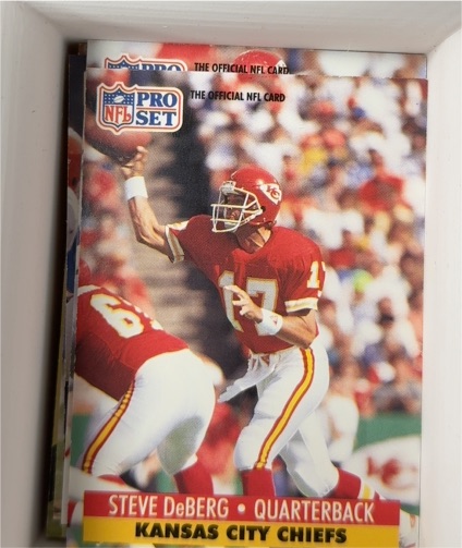 1991 Pro Set #100 Steve DeBerg — front
