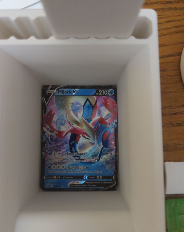 2020 Pokemon Sword & Shield Rebel Clash #043 Milotic V — front