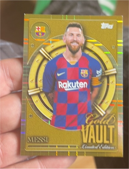 2025 Topps Gold Vault Lionel Messi — front