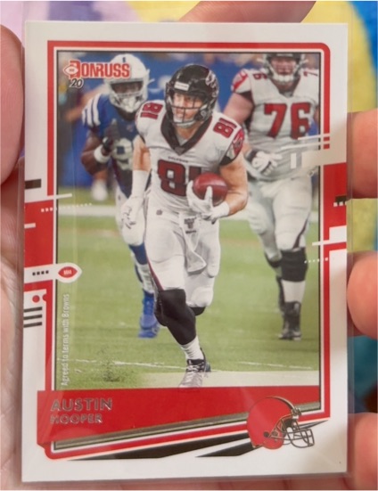 2020 Donruss #29 Austin Hooper — front