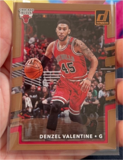 2017-18 Donruss #24 Denzel Valentine — front