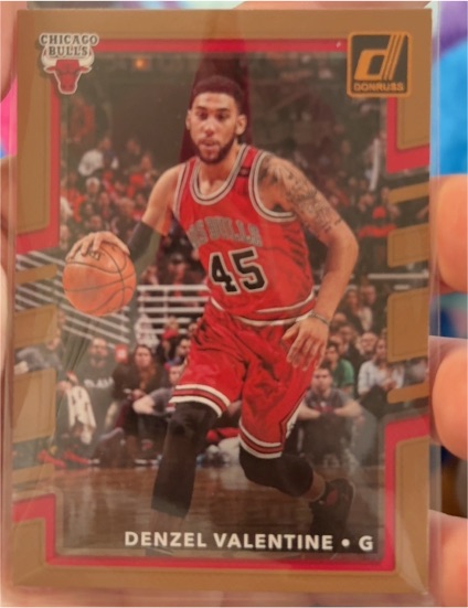 2017-18 Donruss #24 Denzel Valentine — front