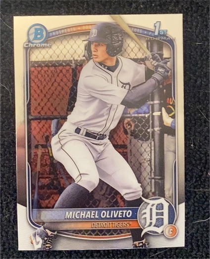 2025 Bowman Draft #BDC-156 Michael Oliveto Chrome — front