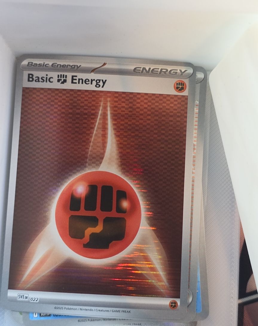 2025 Pokémon SVE #022 Basic Fighting Energy — front