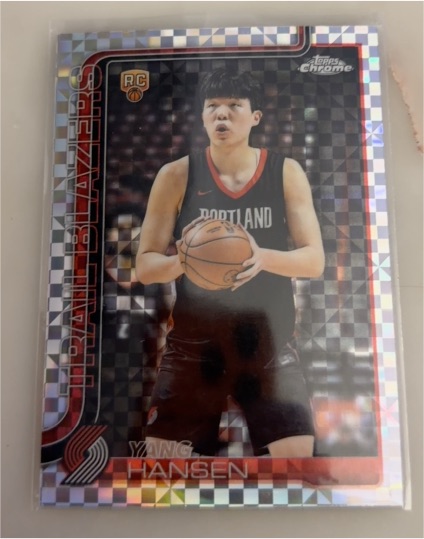 2025-26 Topps Chrome #266 Yang Hansen — front