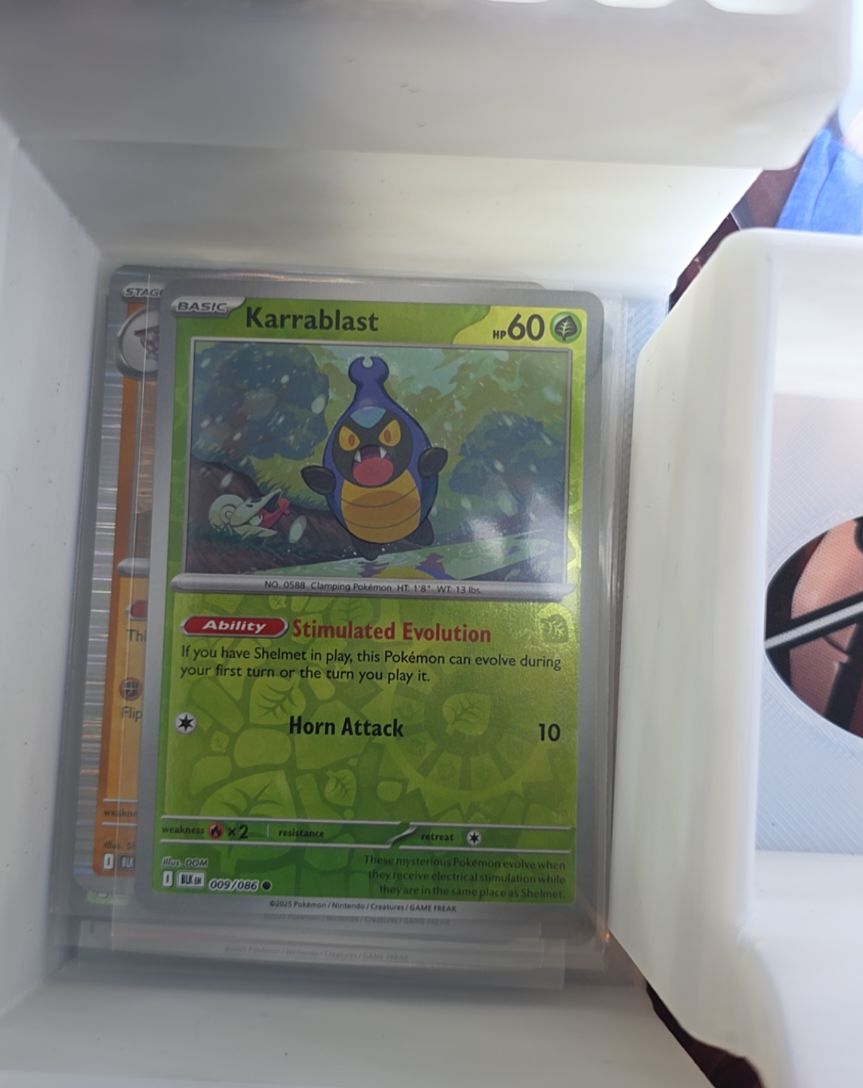 2025 Pokémon SV: Black Bolt #009 Karrablast — front