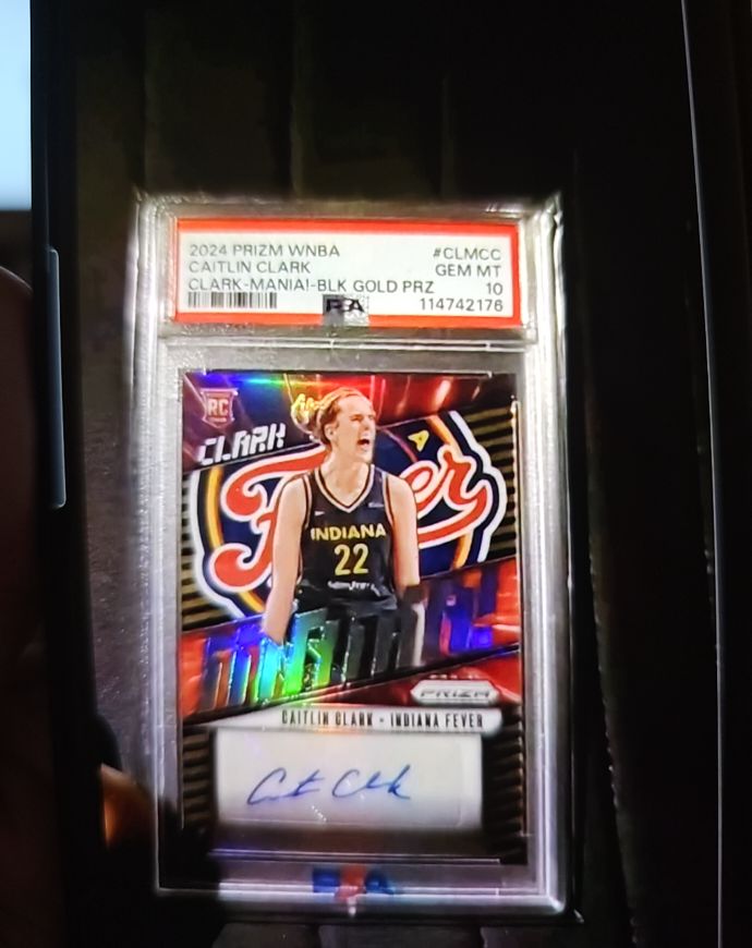 2024 Panini Prizm WNBA #CLMCC Caitlin Clark CLARK-MANIA!-BLK GOLD PRZ — front