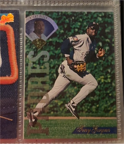 1995 Leaf #299 Tony Gwynn — front