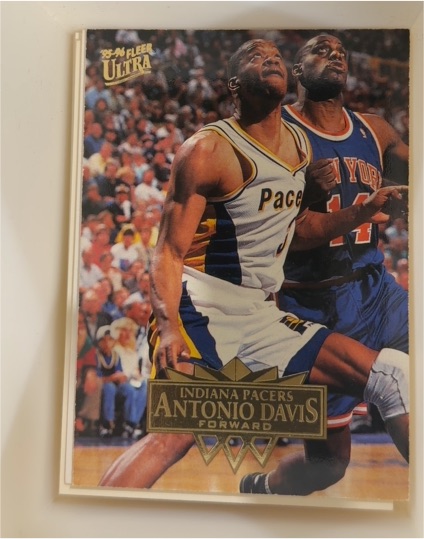 1995-96 Fleer Ultra #72 Antonio Davis — front
