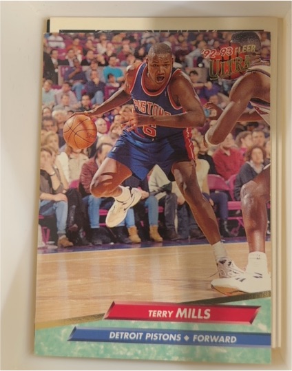 1992-93 Fleer Ultra #258 Terry Mills — front