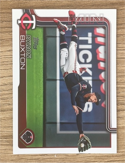 2025 Topps Series 2 #530 Byron Buxton — front