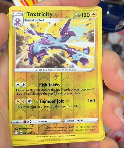 2020 Pokémon Darkness Ablaze #063 Toxtricity — front