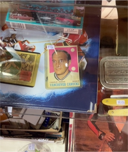 1966-67 Topps #61 Charlie Hodge — front