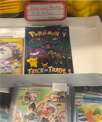 2023 Pokémon Scarlet & Violet Trick or Trade Eevee Booster Pack — front