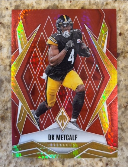 2025 Panini Phoenix #4 DK Metcalf — front