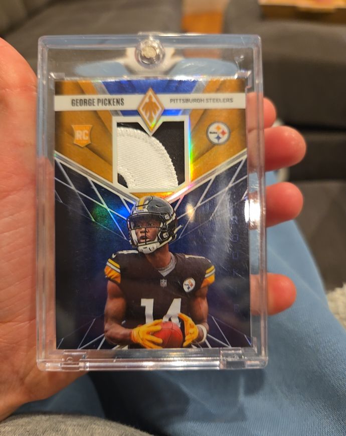 2022 Panini Phoenix #RME-20 George Pickens Rookie Memorabilia Patch — front