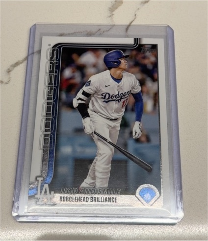 2025 Topps Update #US84 Shohei Ohtani Nod and Smile — front