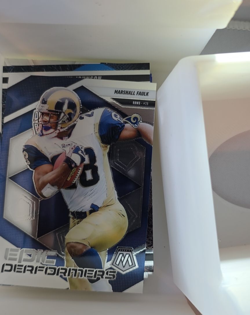 2025 Panini Mosaic #14 Marshall Faulk Epic Performers — front