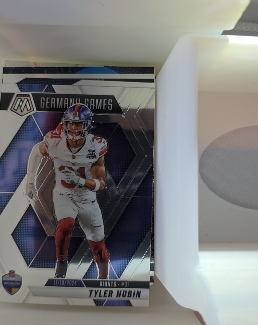 2025 Panini Mosaic #261 Tyler Nubin — front