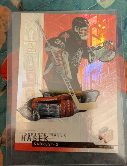 1999-00 Upper Deck HoloGrFX #6 Dominik Hasek — front