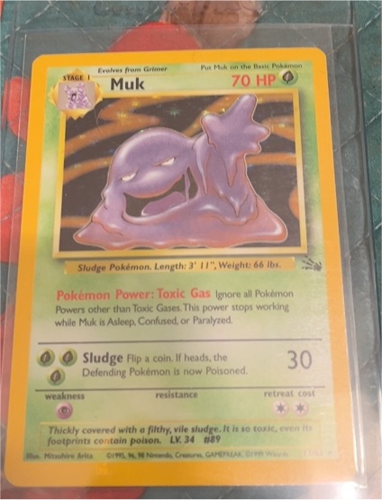 1999 Pokémon #28 Muk — front