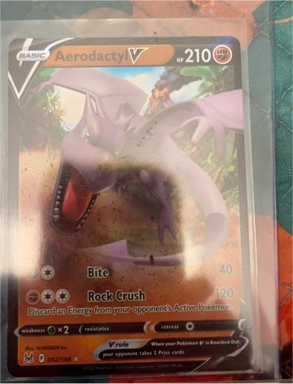 2022 Pokémon Lost Origin #92 Aerodactyl V — front