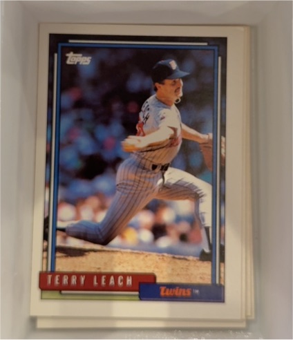 1992 Topps #644 Terry Leach — front